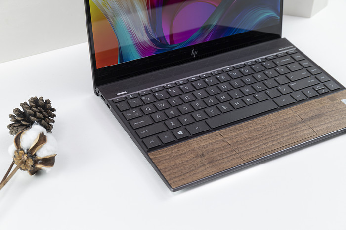 白领的时尚新宠:惠普envy wood木纹轻薄本开售