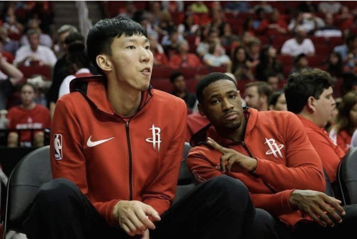 中國男籃四大中鋒,周琦nba單場最高6分,巴特爾12分,那麼姚明呢