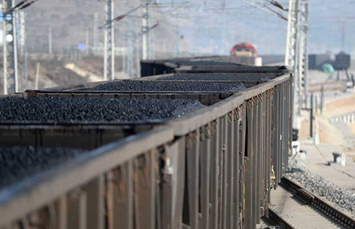 11月18日,山西平遥峰岩集团二亩沟煤矿发生瓦斯爆炸事故,造成15人遇难