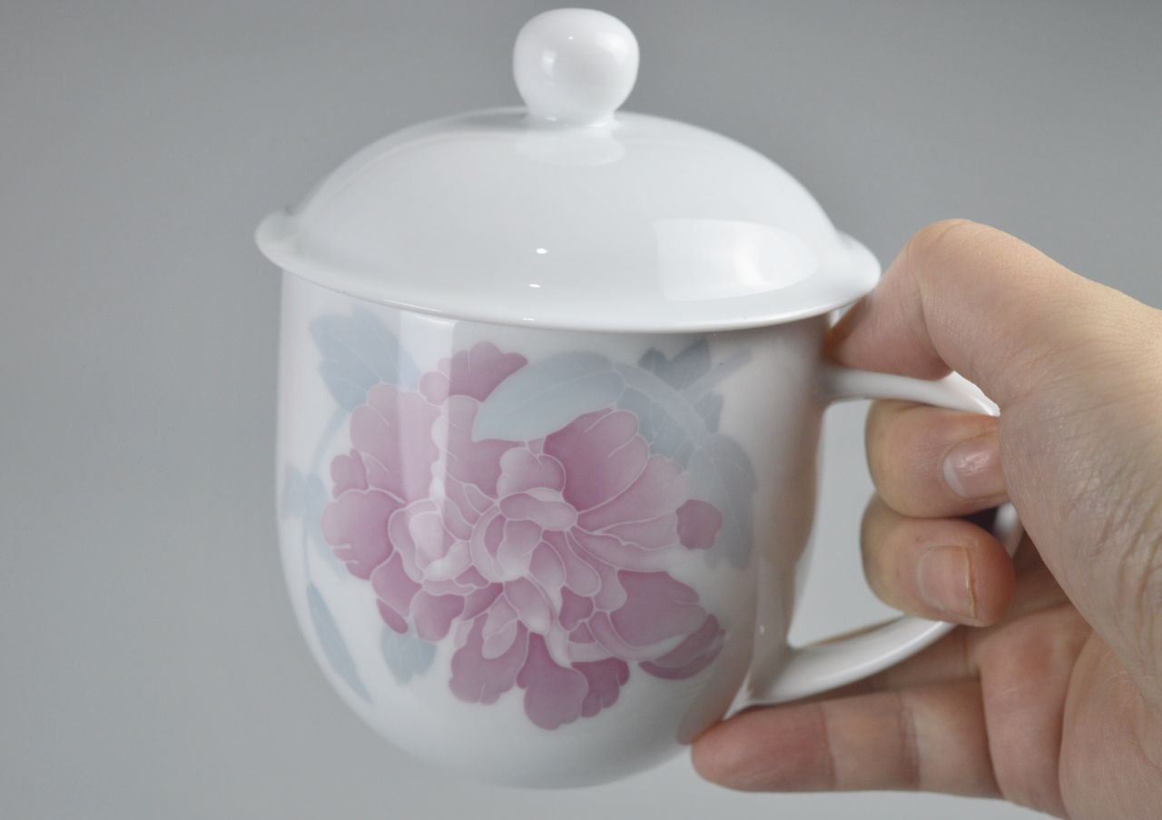 国风美感釉下五彩红官窑贵妃杯体验