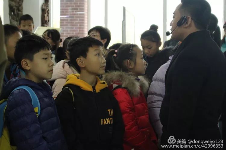 走进力明艺术宫一实小花园校区书香诗韵中队五年级二班研学行