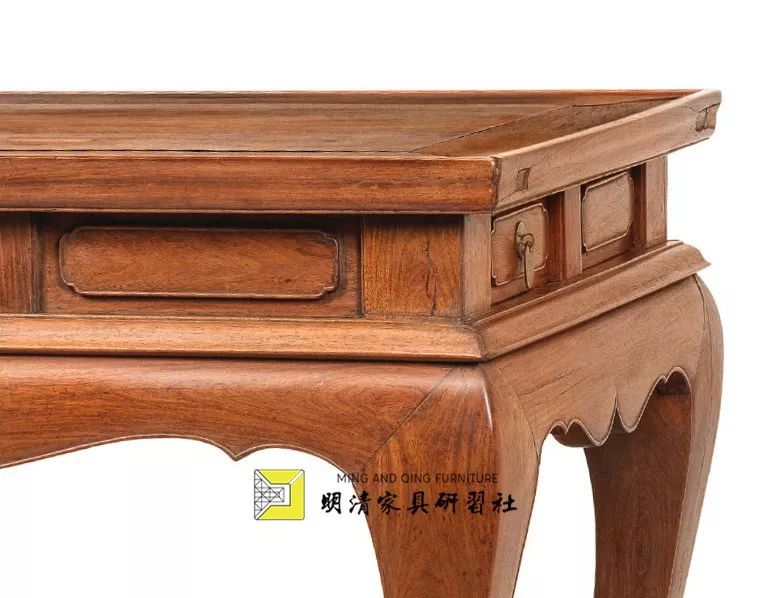 家具名词束腰和托腮小释