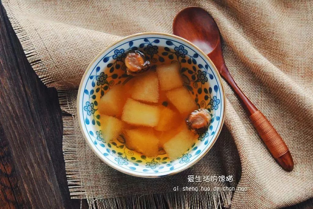 汤添罗汉果,余味鲜甜,清热润肺止咳化痰