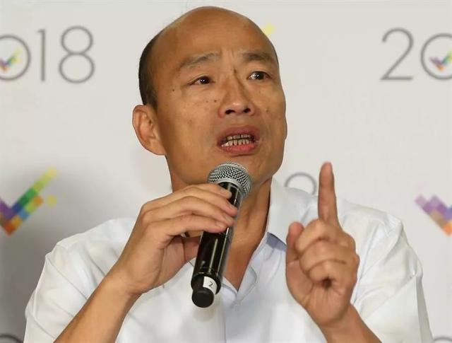 国民党副秘书长蔡正元28日在脸书发文,表示王立强比阿扁的黄琪(陈水扁