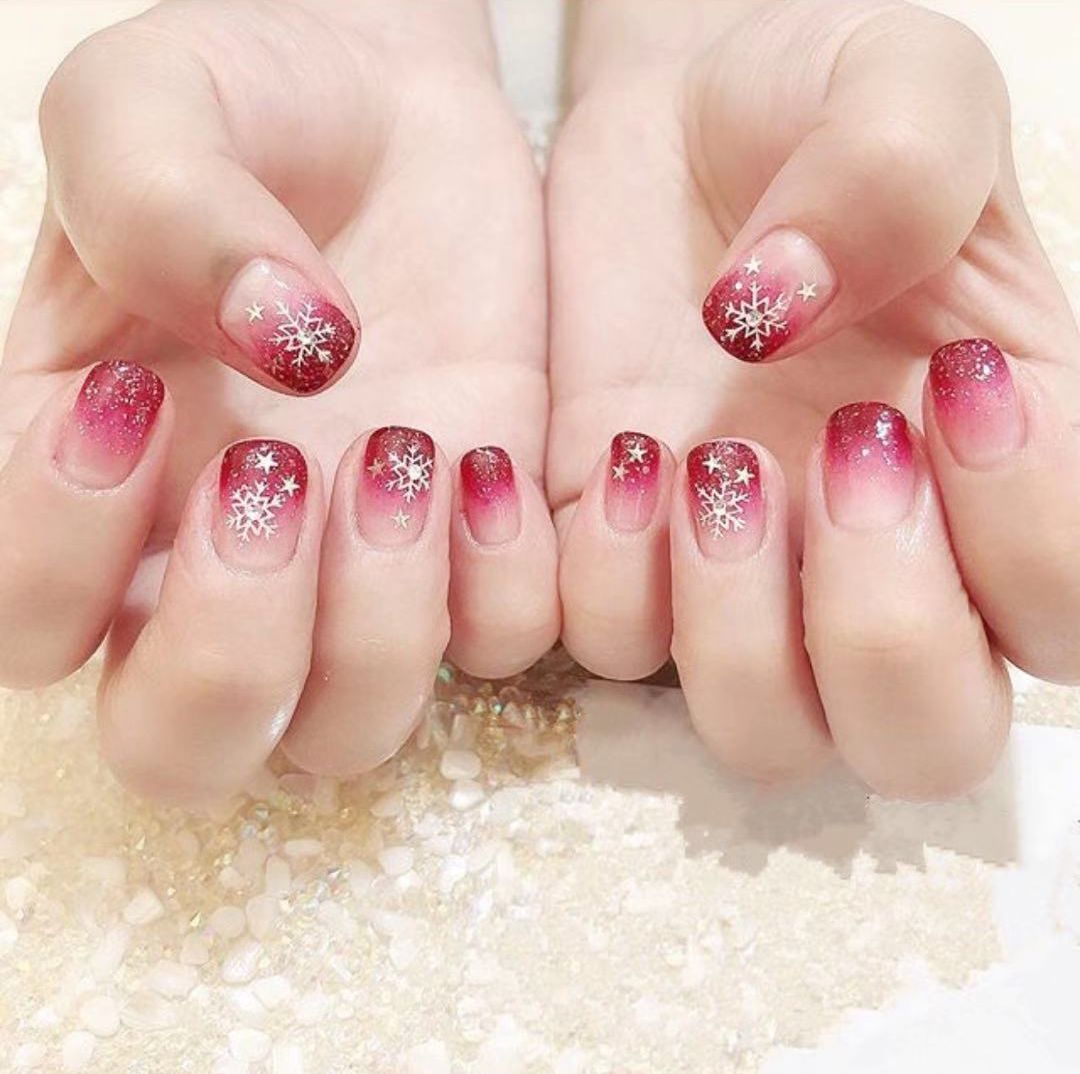 最值得做的雪花美甲,美丽一整冬!