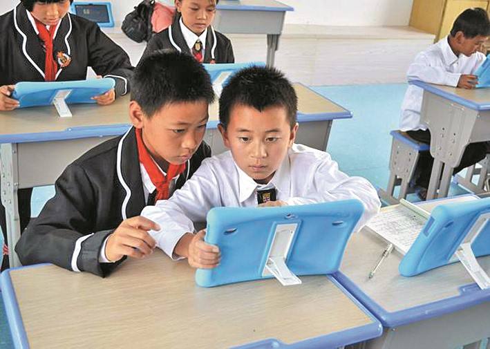 都是手机把娃害咧农村孩子沉迷电子产品的困局如何破