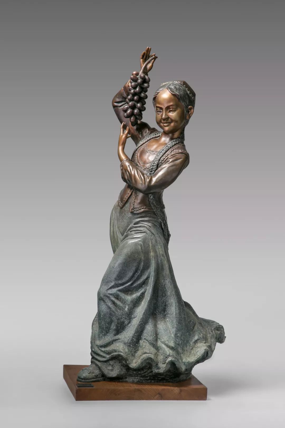 《杞方言黎家少女》张风《集义·德伦山》陈学博《自拍》凌博雕塑