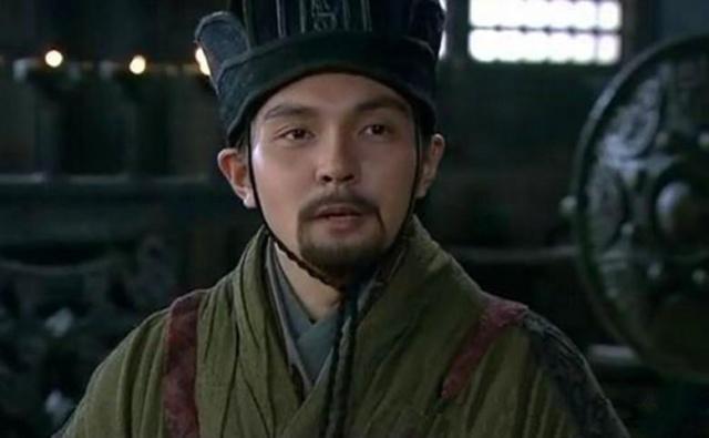 郭嘉不死卧龙不出,其实后面还有一句话,那个人才是三国最大赢家