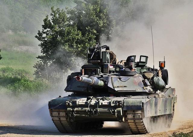 美陆军精锐第2步兵师,一直靠韩国养活,装备一流,人员庞大