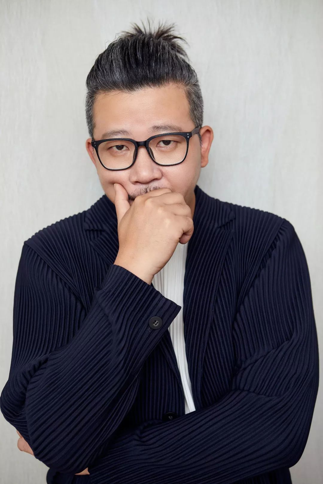 独家从话剧导演到电影黑马听导演饶晓志聊创作