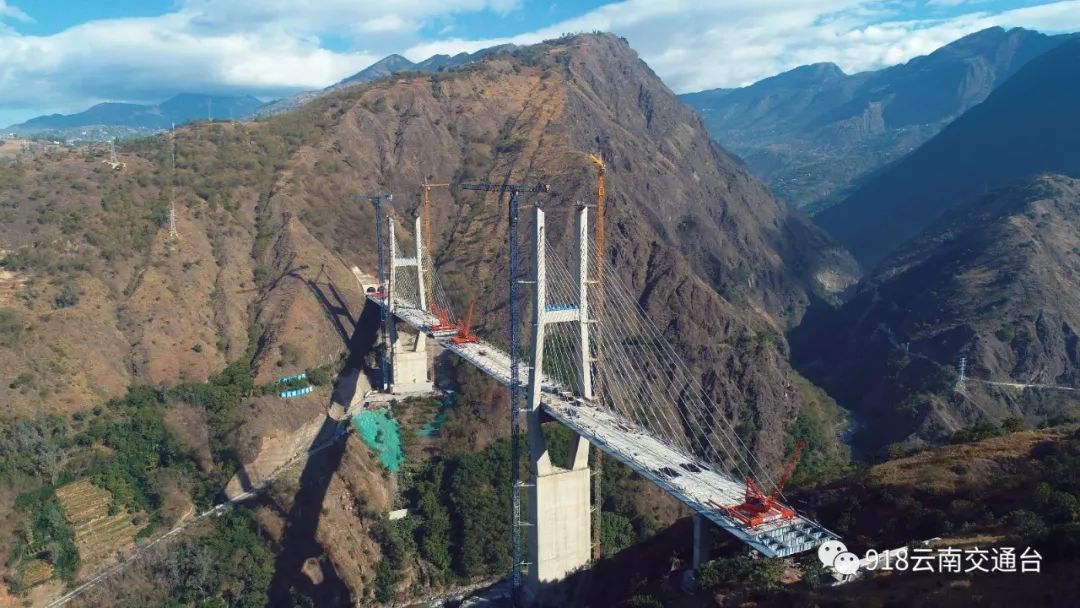 格巧高速双河特大桥今天合龙!全线的通车时间是