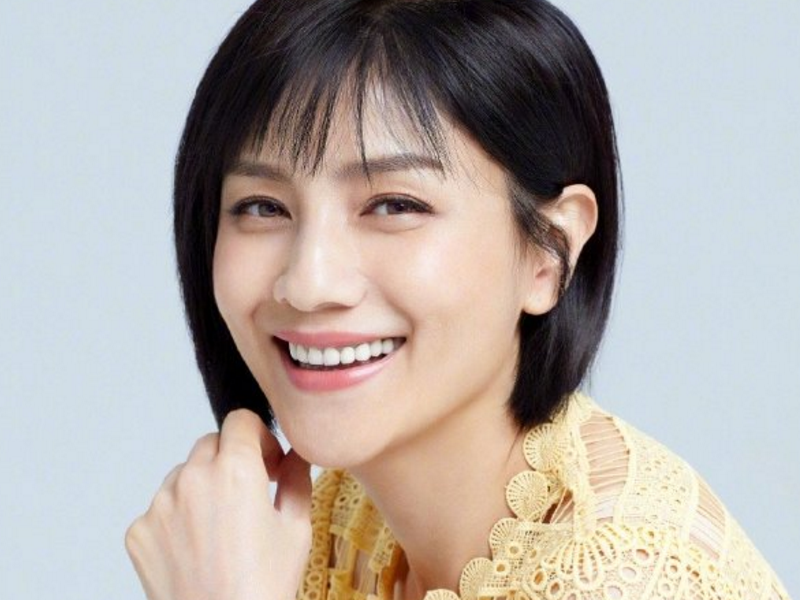 王唯伊和弟弟已经够像了看看胡可和弟弟才知啥是复制粘贴