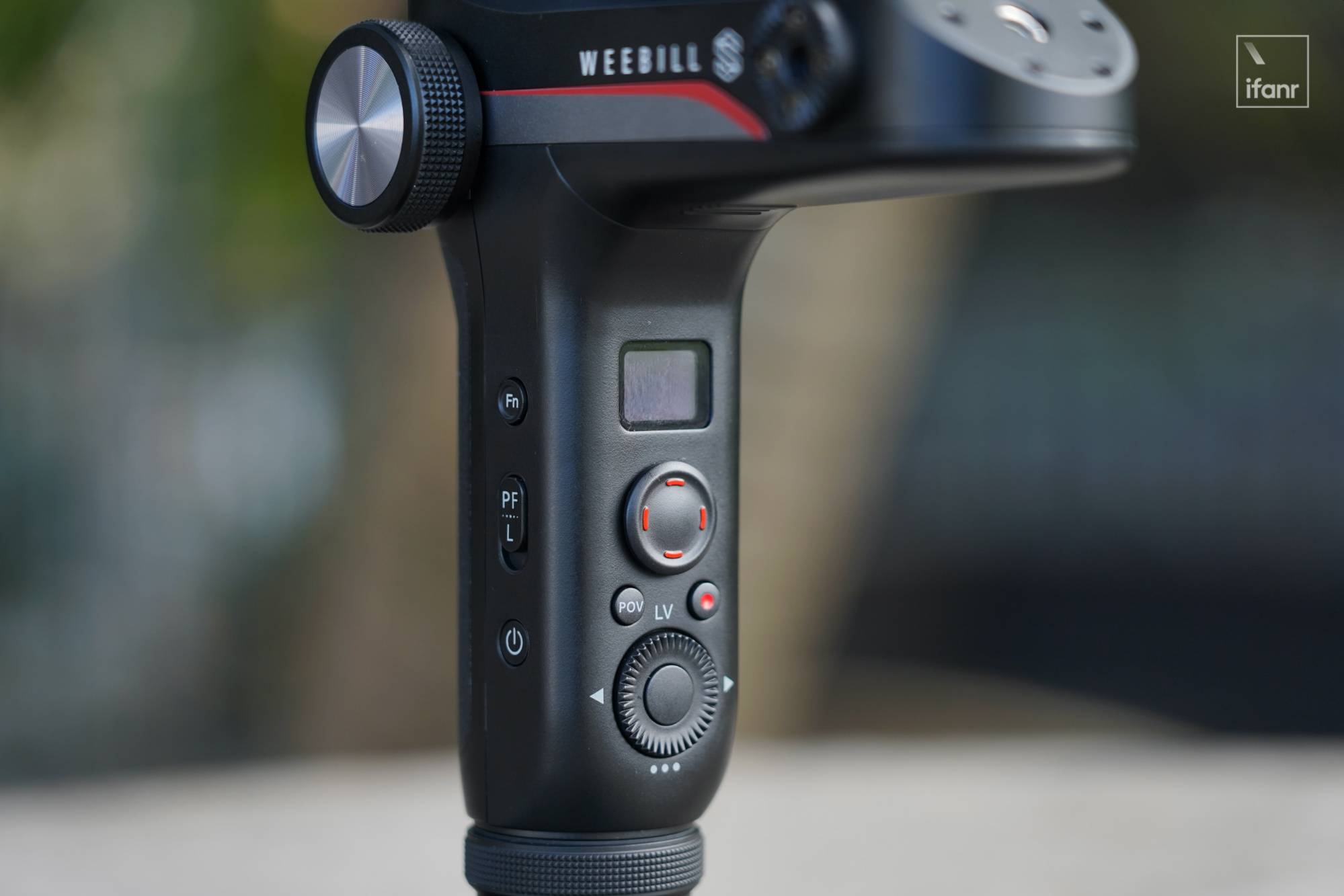 智云weebills云鹤m2评测让新手也能举起相机拍vlog