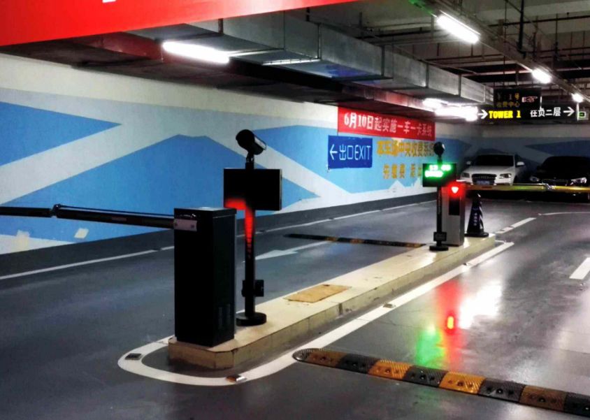 2017年深圳交警提出了互联网 停车场卡口的数据接入解决方案,截至目前