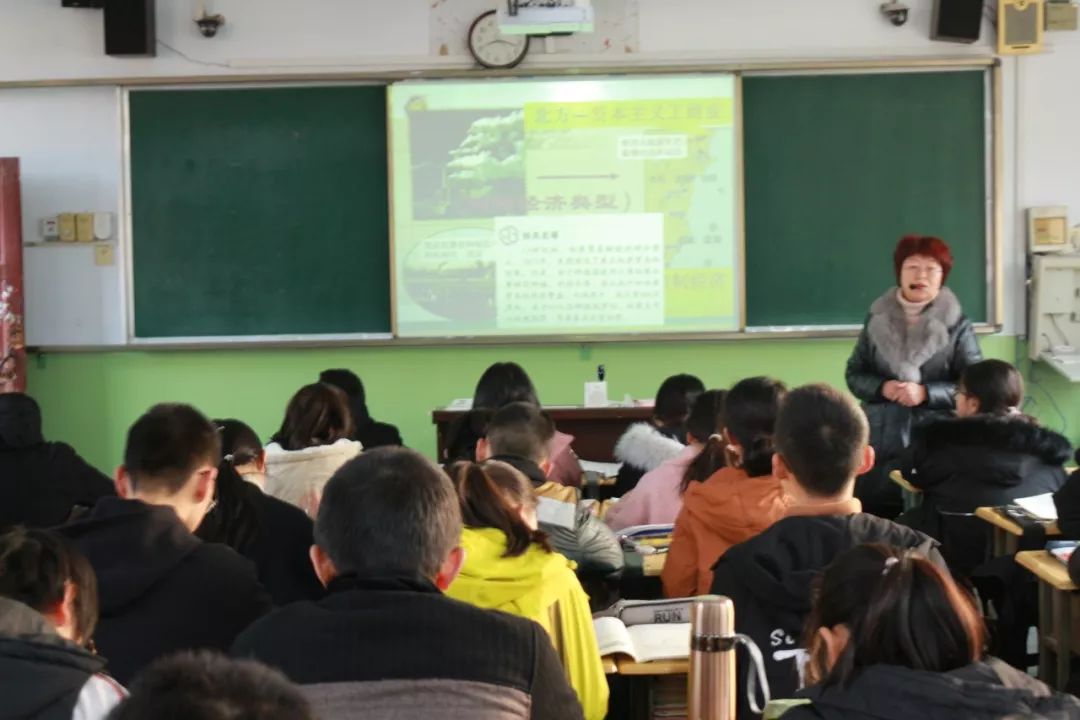 攜手同行,交流共贏——第二初中圓滿承辦赴志達中學跟崗教師交流展示