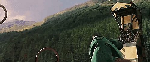 如果《哈利波特》中魁地奇总是让你激动不已,让你一遍遍在梦中幻想