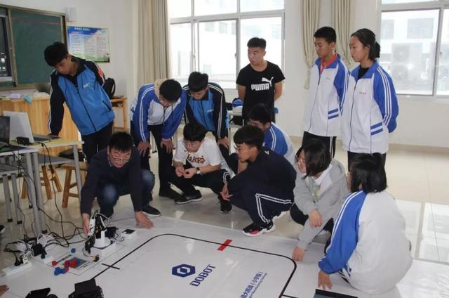 慶云云天中學(xué)三名學(xué)子斬獲2019全國大賽一等獎(jiǎng)(圖9) 慶云云天中學(xué)三名學(xué)子斬獲2019全國大賽一等獎(jiǎng)(圖9)