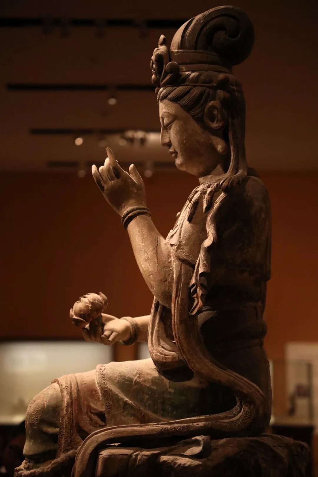 每一天故事都在发生 欢迎大家与国博君一起 (摄影/范立) "这尊佛造像