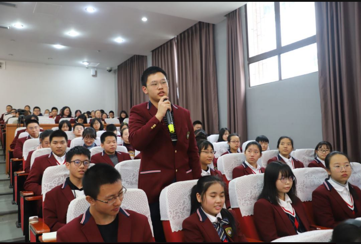 面对面答疑解惑!重庆作家走进南华中学传授写作"秘技"