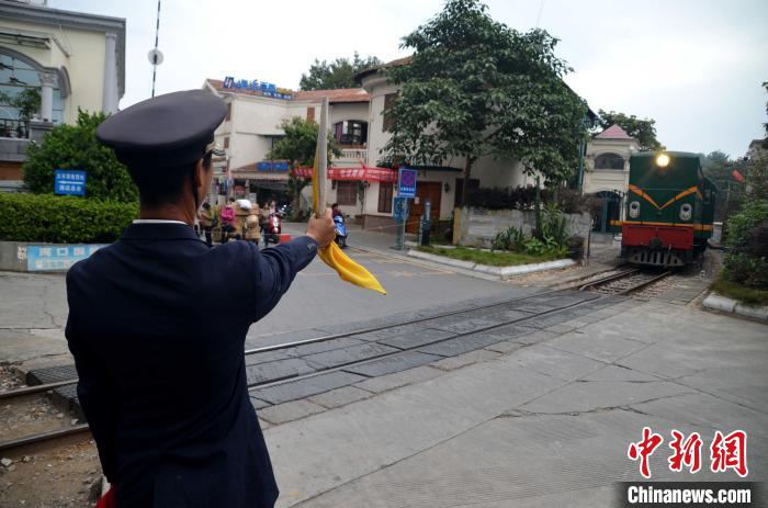 百年滇越铁路国门第一岗:安全是国门道口第一任务