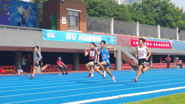 2019年中日韩青少年运动会,陈佳鹏与奚啸轩,隋高飞,牟春俊合力以41秒