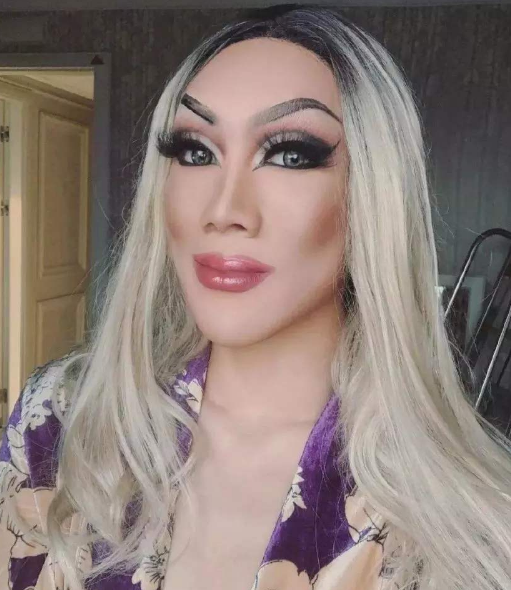 韩美娟自称上学时收情书到手软,看到18岁旧照,网友:不得不信!