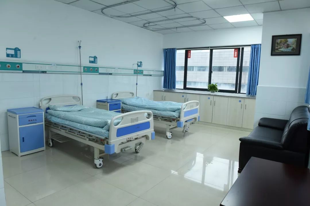 号外号外巴中市中心医院骨科搬新家啦莫跑错地方咯