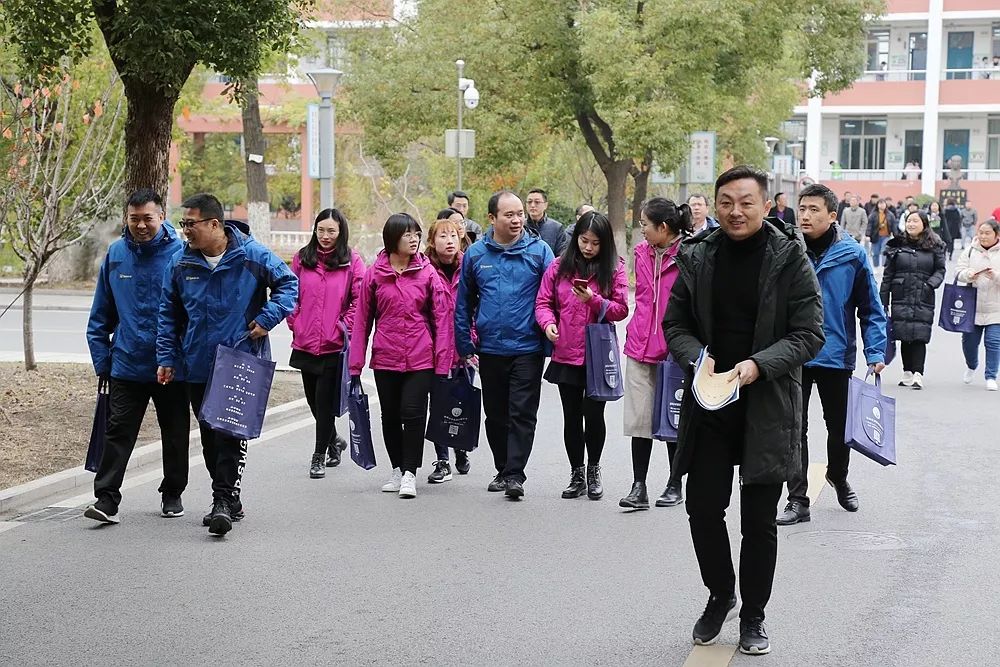 區蔣垛中學,姜堰區美術學校,江蘇省口岸中學,泰州二中,泰州市民興中學