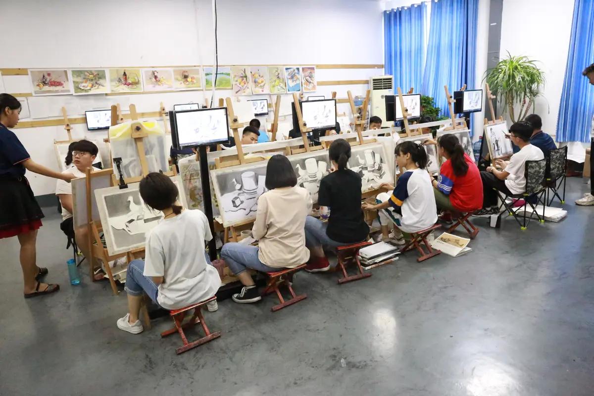 济南画室面对联考冲刺太难?新动力画室技巧总结篇