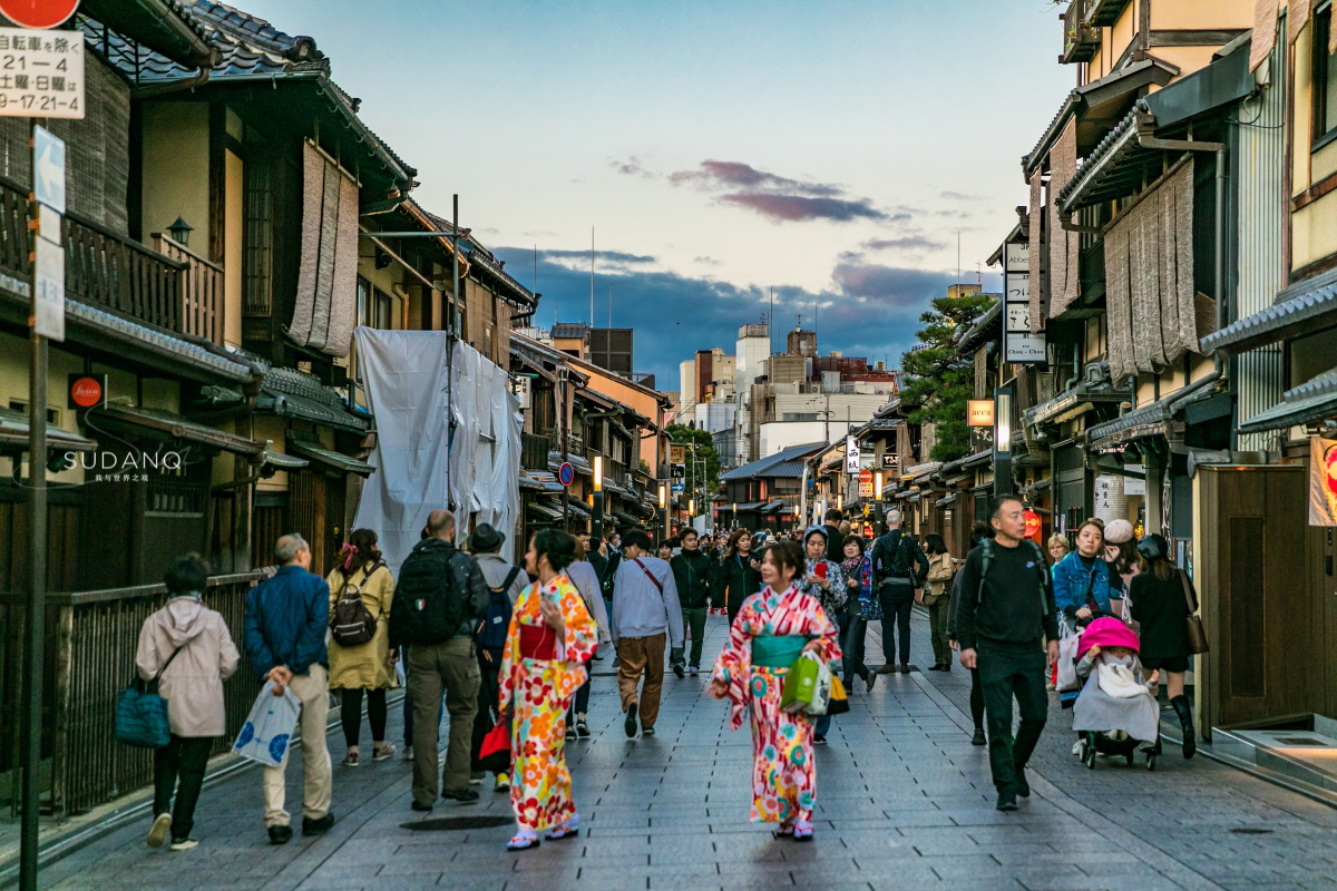 日本最风情的一条小路:曾是京都最大艺伎区,游客穿和服打卡