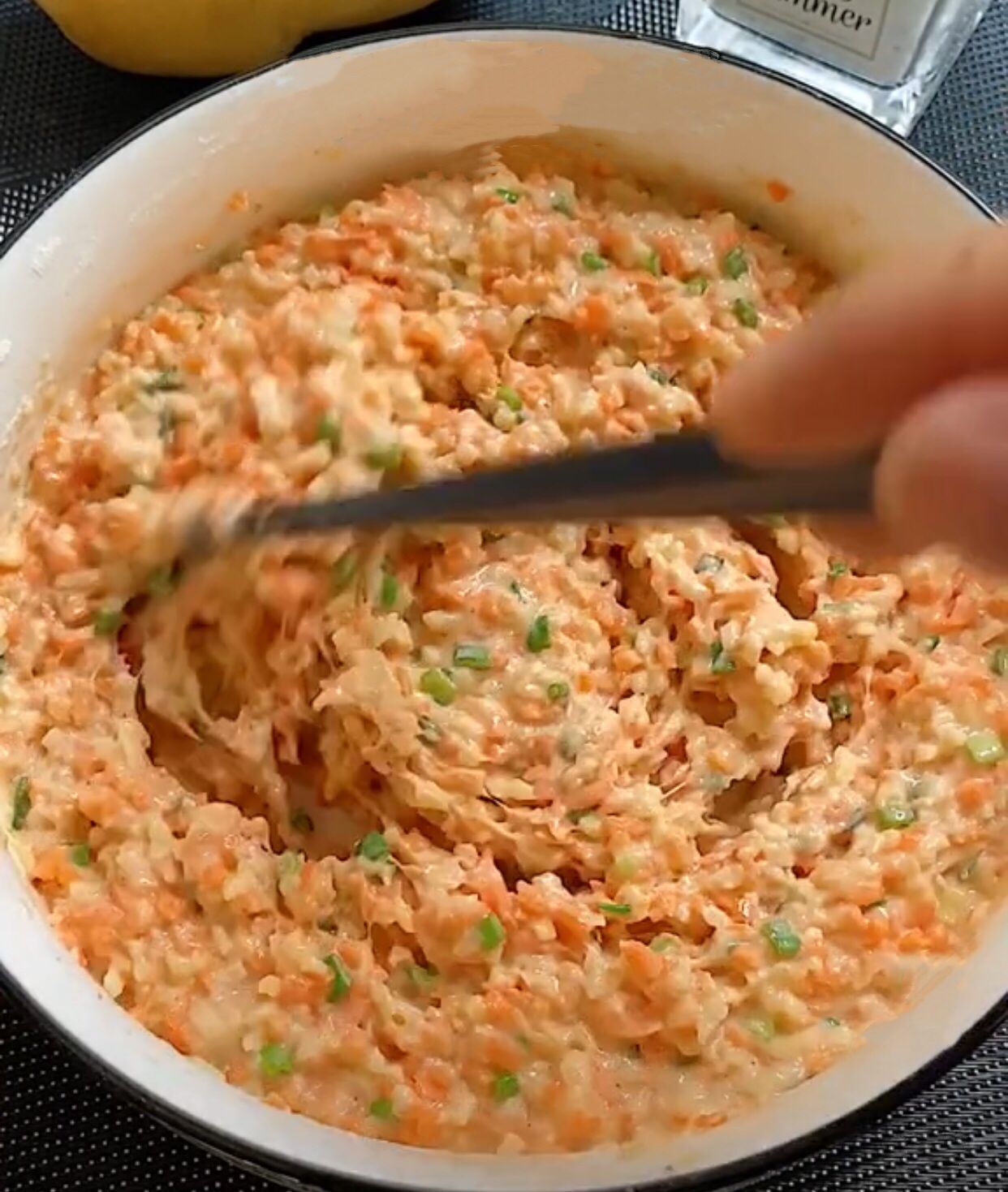 炸素丸子外酥里嫩让孩子们爱上吃蔬菜