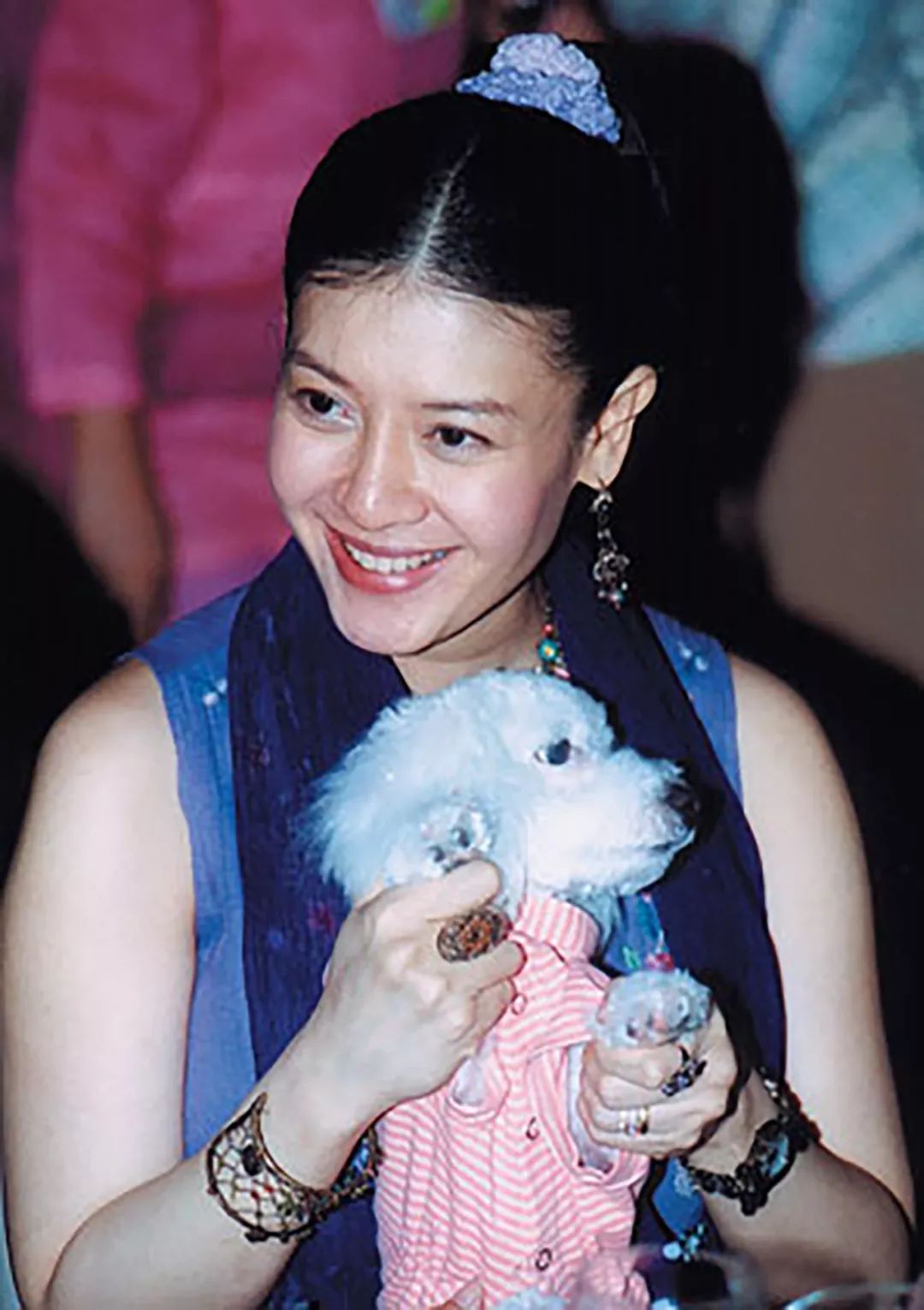 原创西拉米素颜过最后一次生日眼睛都哭肿了母子分离之痛写在脸上