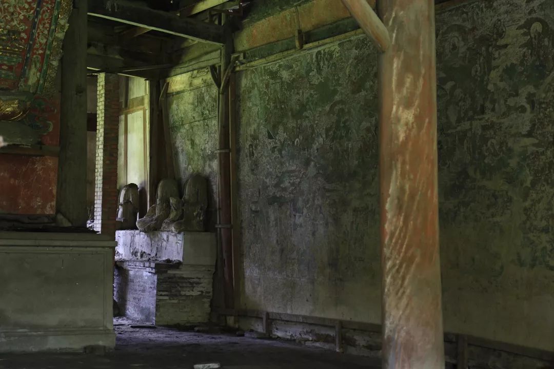 距成都20多公里,始建于唐贞观三年(629年,兴于宋,为成都四大佛寺之一