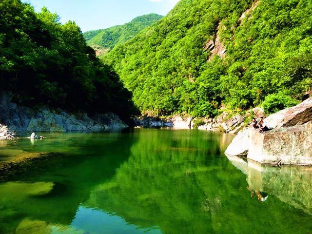 裕河国家级自然保护区位于陇南市武都区裕河镇五马河两岸,距武都区东