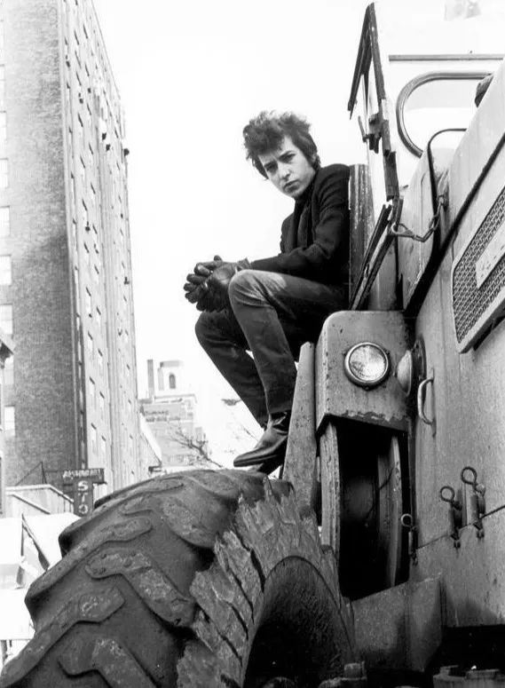 "鲍勃·迪伦是丈量中国与世界距离的符号.