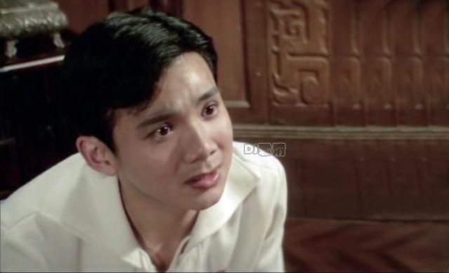 29,钟浩,在电影《雷雨》中扮演周冲等.