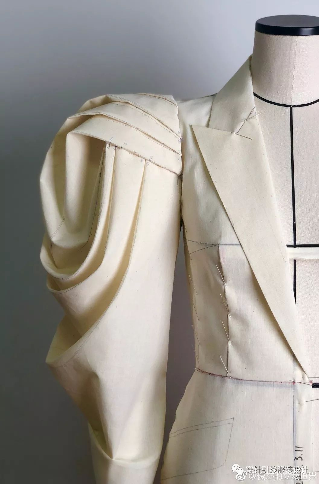 服装制作服装立体裁剪实例分享