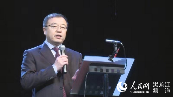 黑河市委副书记,市政府市长马里致辞.孙旭 摄