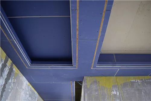 石膏板之间的接口均采用"v"型槽工艺