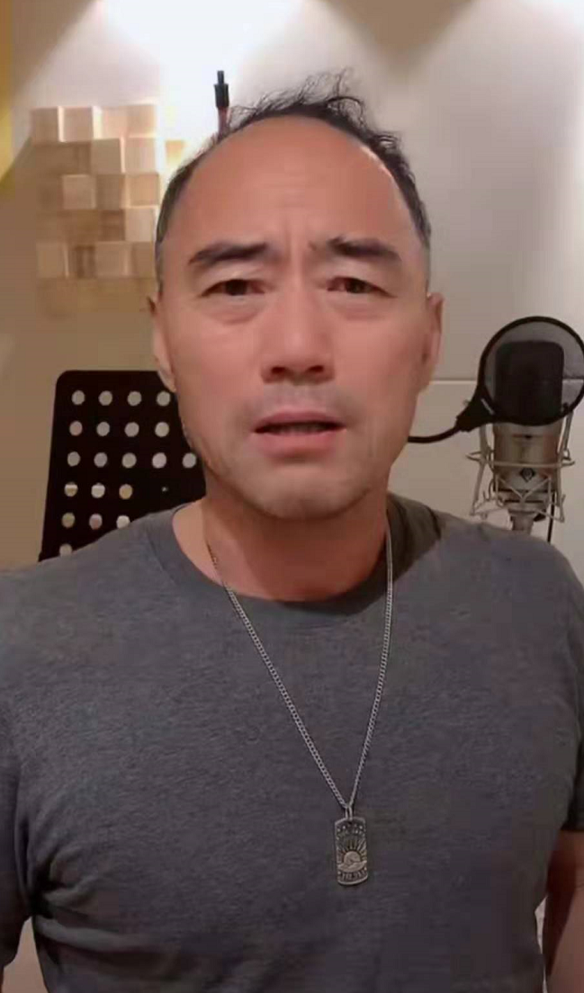 旭日阳刚罕见合体拍视频,王旭太显老,两人生活过得奢华又精致