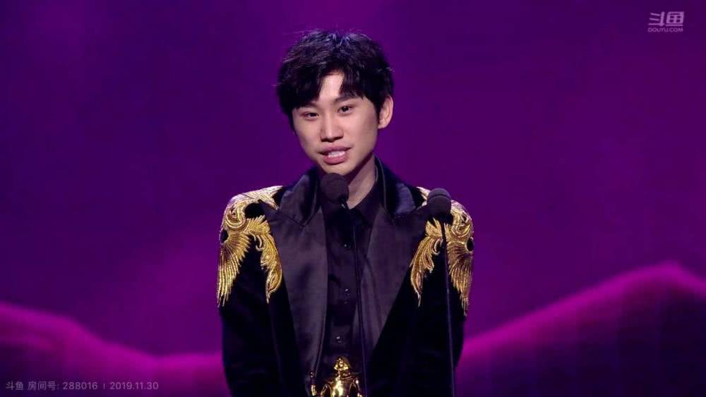 doinb自我介绍新内容2019年度最佳中单年度mvpdoinb