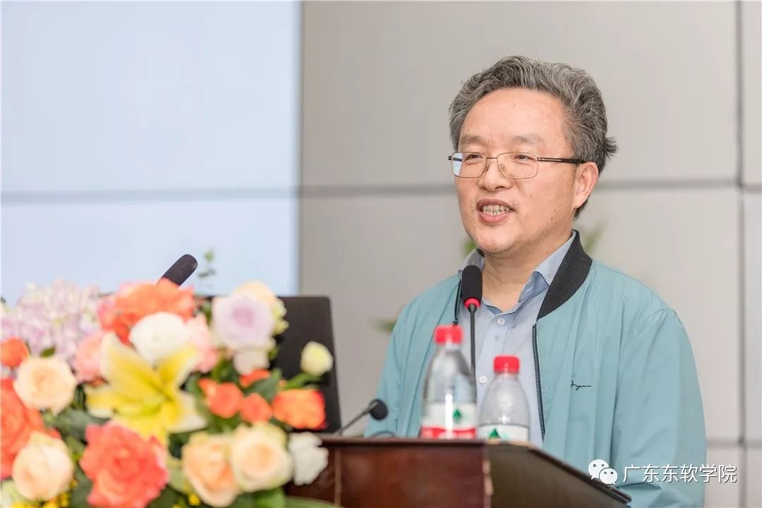 田志宏作专题报告▲广东外语外贸大学网络空间安全学院院长蒋盛益作