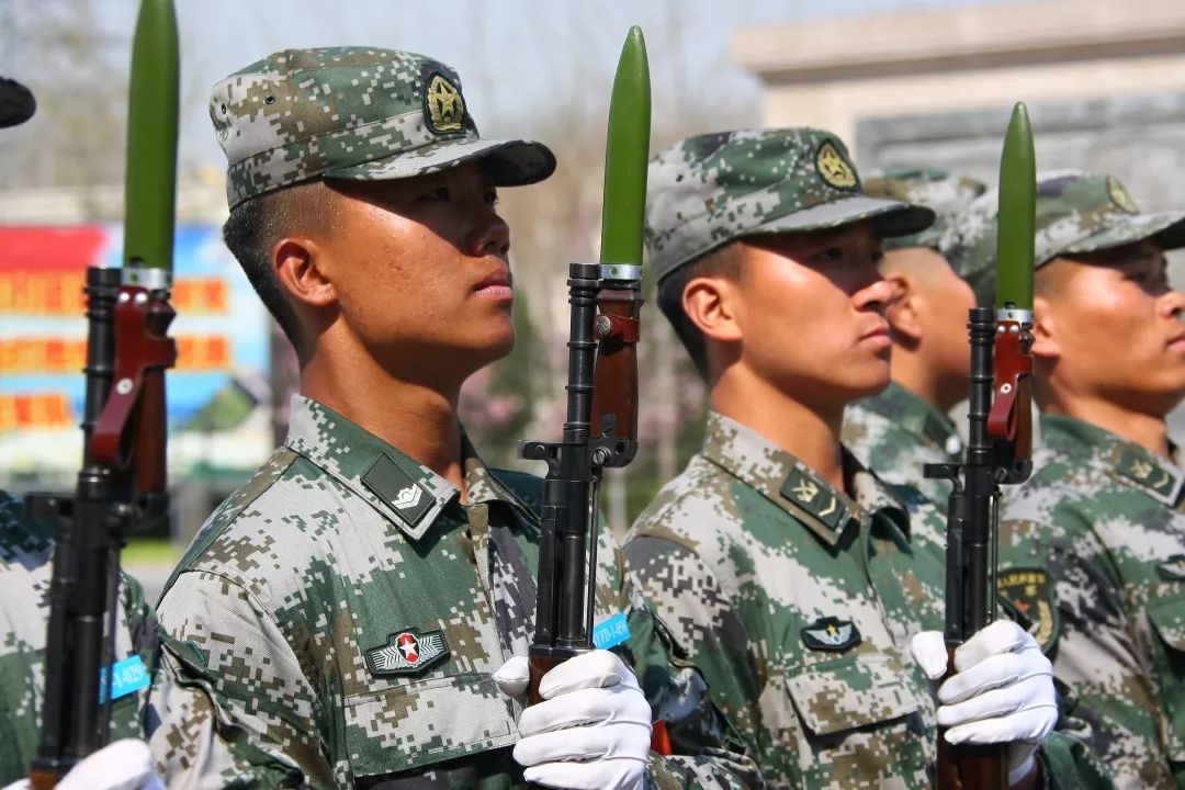 【高考改变中国】国庆阅兵预备役方队学生马乐:青春与祖国同航