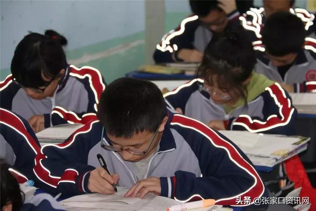 北京大学与张家口东方中学签约:优享北大教育资源