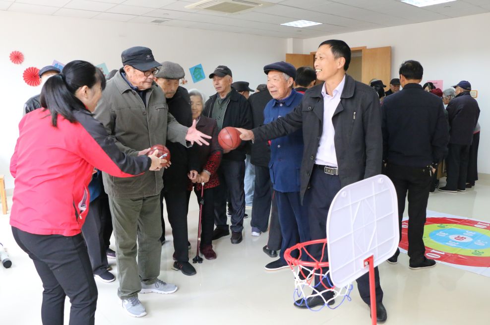 此次趣味運動會將運動和娛樂結合在一起,不僅能讓休養人強身健體,也讓