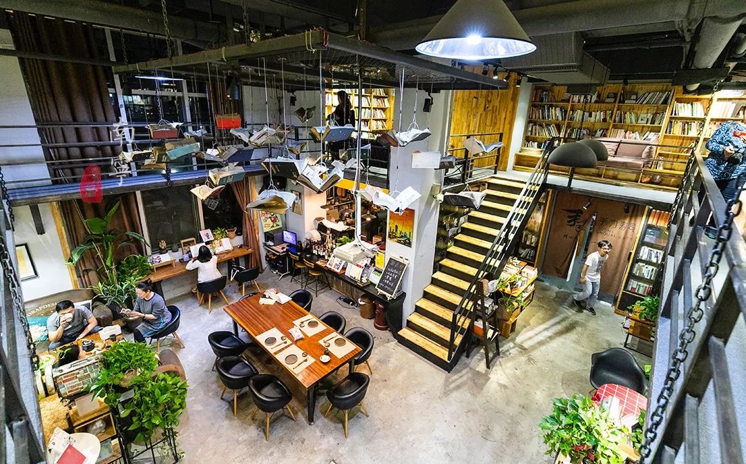 南宁最难找,但必须找到的咖啡图书馆,亏损4年后,靠什么止损?