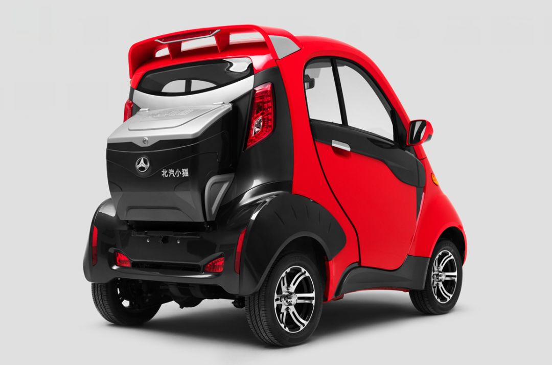 家庭校车安全出行丨北汽小猫即将上市敬请期待