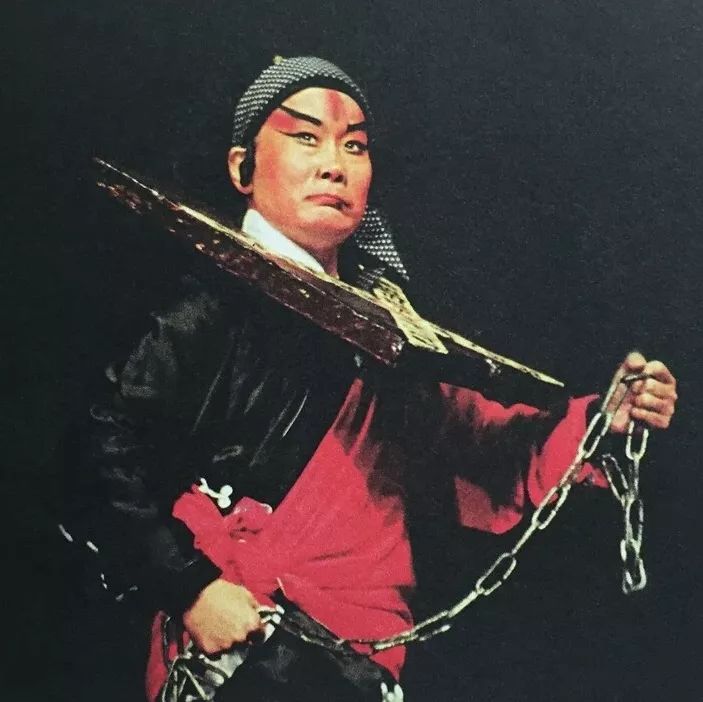 一介女子女扮男装演遍了武生老生和花脸嫁妹的钟馗夜奔的林冲探庄的