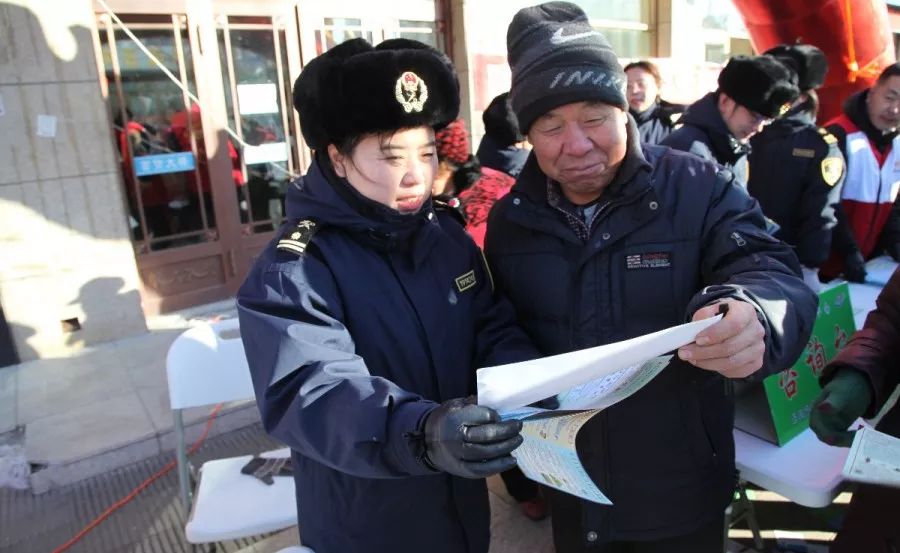 小雪边关动态精心组织加强宣传抚远海关多举措开展世界艾滋病日宣传