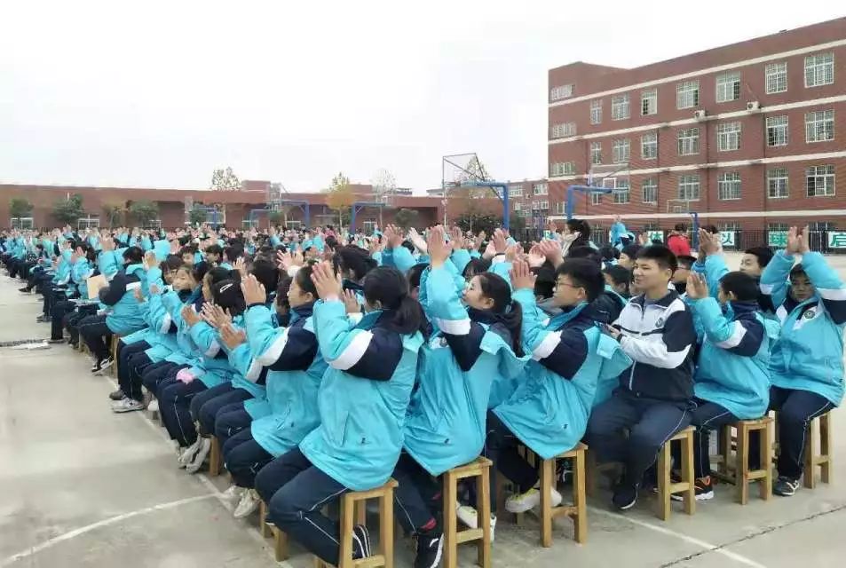 固始县永和中学成功举行第二届校园歌曲大赛